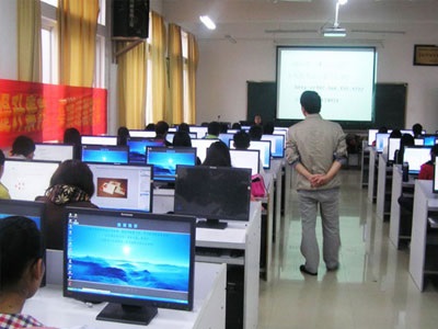 練車(chē)時(shí)什么態(tài)度，考試時(shí)什么運(yùn)氣！